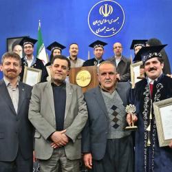 دانشجوی برتر دانشگاه علوم پزشکی شهید بهشتی